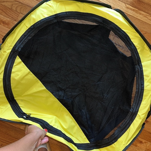 Pet Tent - Picture 6 of 7